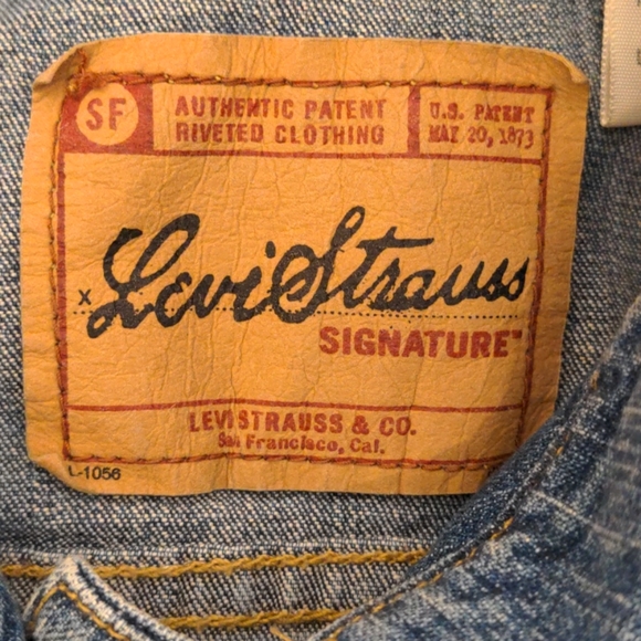 Levi's  jean jacket size small - Picture 5 of 8